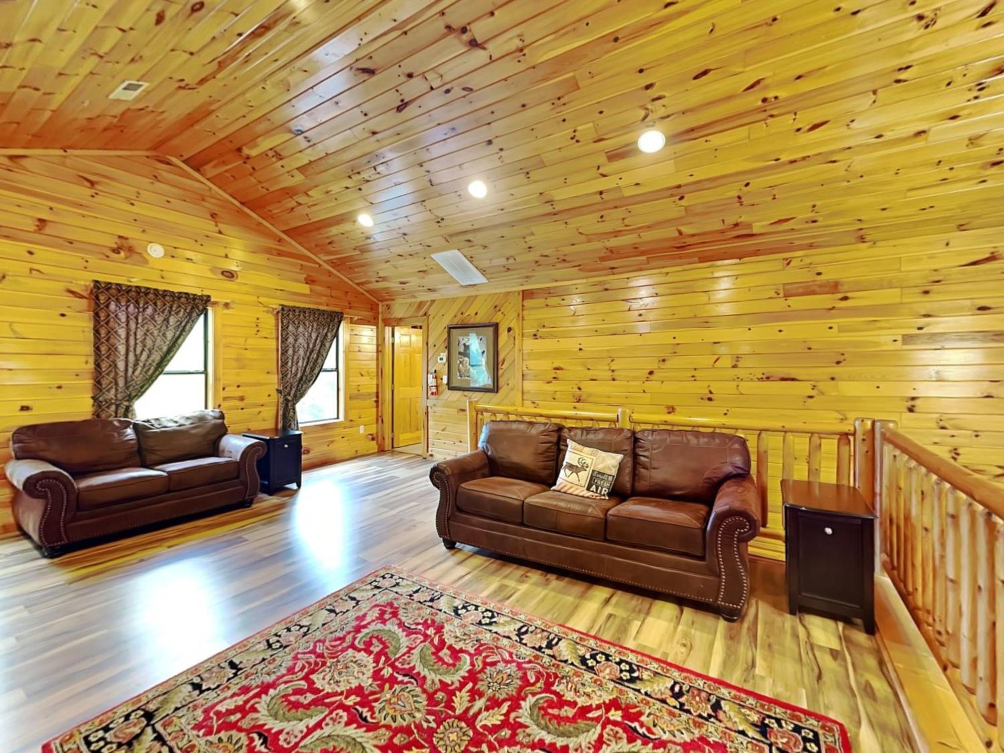 Apple Bear Lodge, 4 Bedrooms, Sleeps 18, Jacuzzis, Pool Table, Hot Tub Gatlinburg Exterior photo