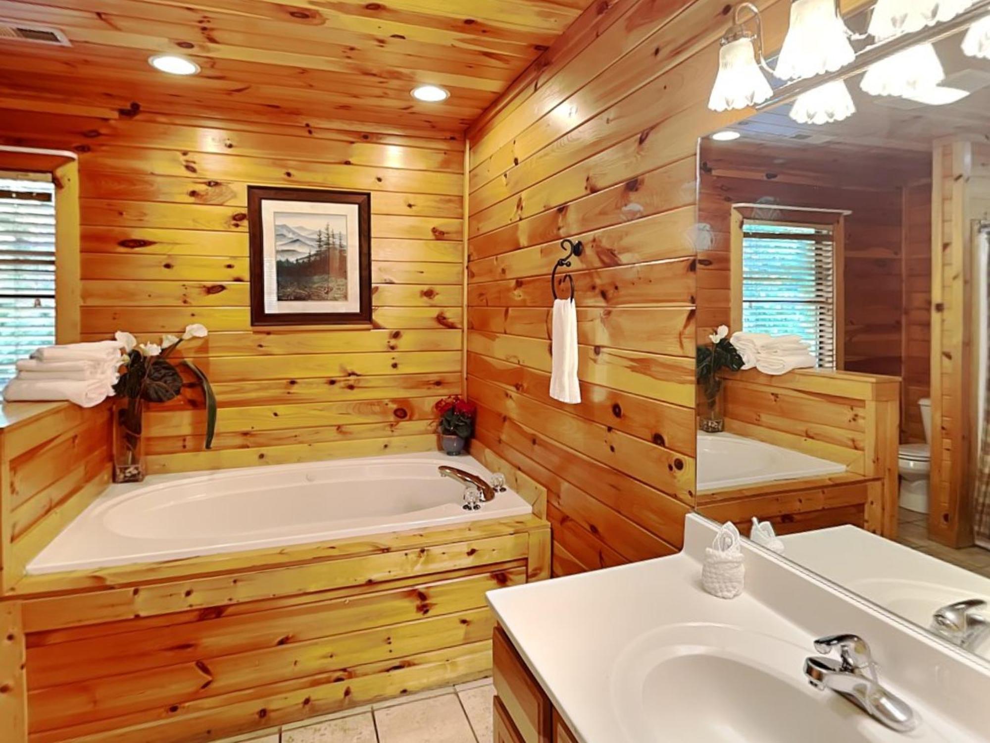 Apple Bear Lodge, 4 Bedrooms, Sleeps 18, Jacuzzis, Pool Table, Hot Tub Gatlinburg Exterior photo